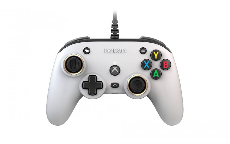 Nacon Official Pro Compact Controller Sort
