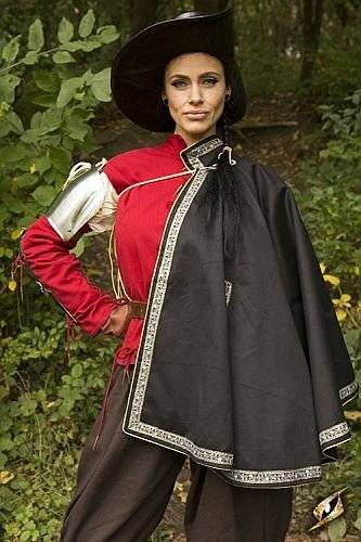 Cape Aramis â Epic Armoury â Epic Black - One Size â Live Rollespil - !live Rollespil - Iron Fortress