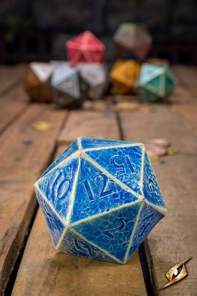 Dice - 20 Sidede (d20) Terninger - Blue - Epic Armoury - 8.5cm - !live Rollespil - Iron Fortress