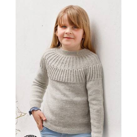 Hermine By Drops Design - Bluse Strikkeopskrift Str. 2-12 år - Drops - Garnstudio