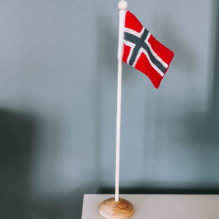 Norges Flag Af Rito Krea - Flag Strikkeopskrift 14x10cm