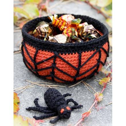 Creepy Candy By Drops Design - Halloween Pynt Hækleopskrift Kurv 12x6cm - Drops - Garnstudio