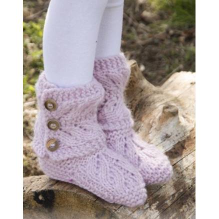 Strawberry Pudding By Drops Design - Tøfler Strikkeopskrift Str. 20/21 - 35/37 - Drops - Garnstudio
