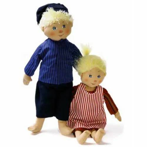 Emil & Ida Dukker (25 Cm) - Hjelm Förlag